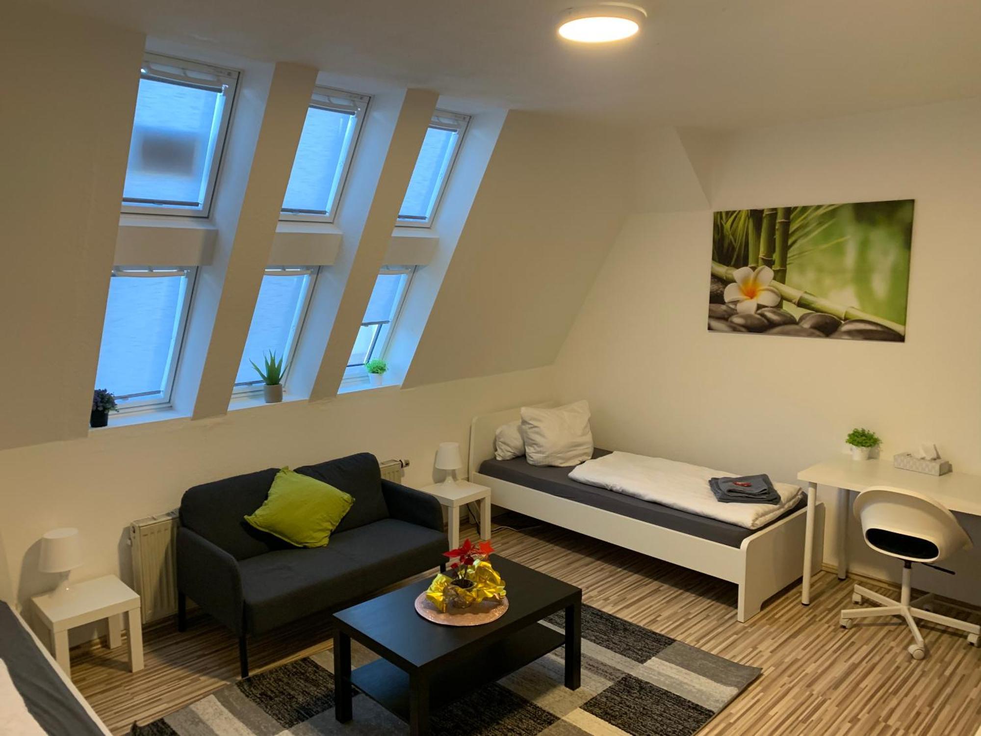 Cityapartment Platinum-Zentrum Mit Parkplatz Bielefeld Esterno foto